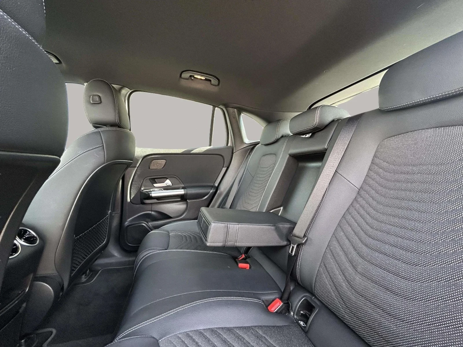 Mercedes-Benz-EQA-image-20