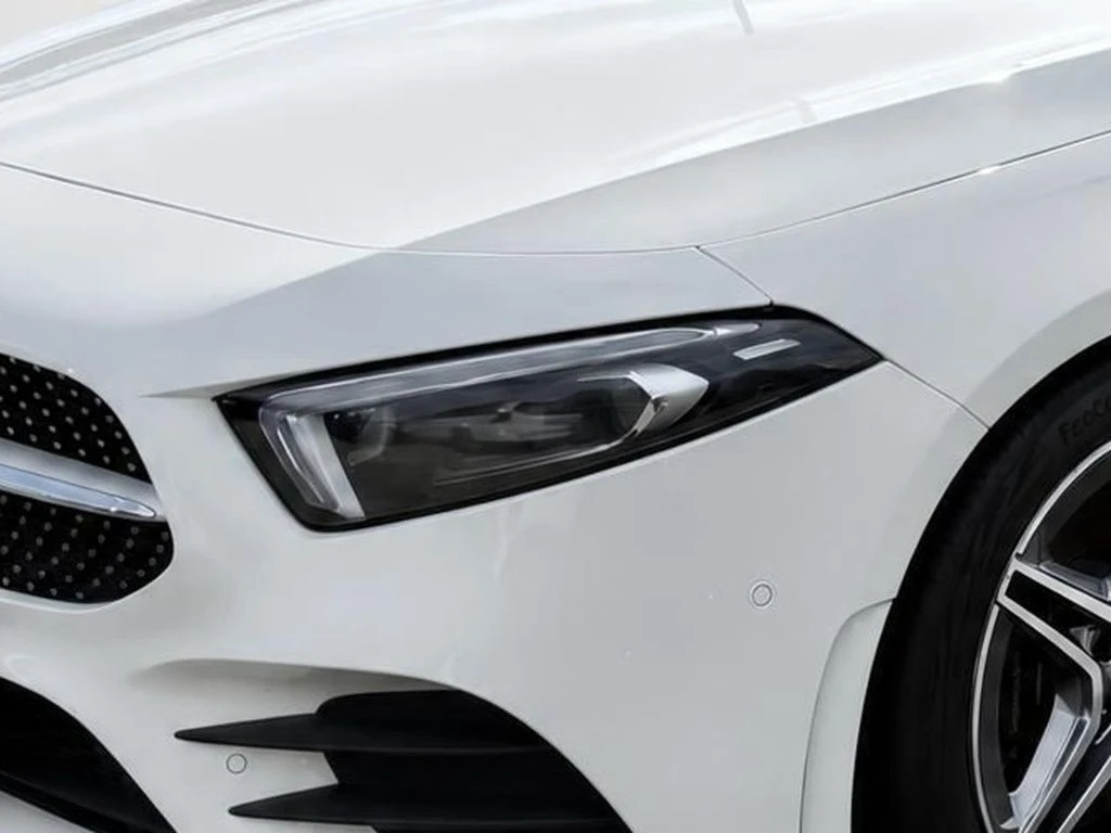Mercedes-Benz-A-Klasse 250-image-4
