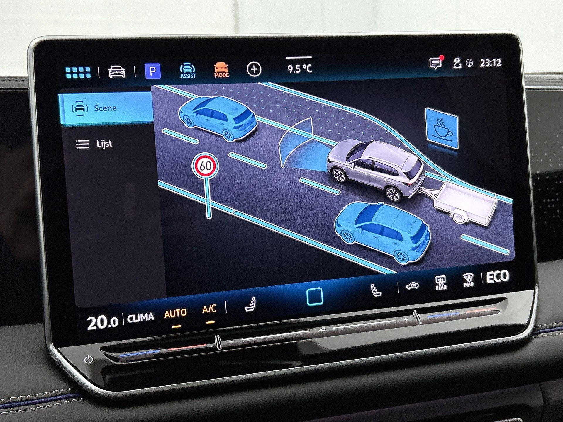 Volkswagen-Tiguan-image-14