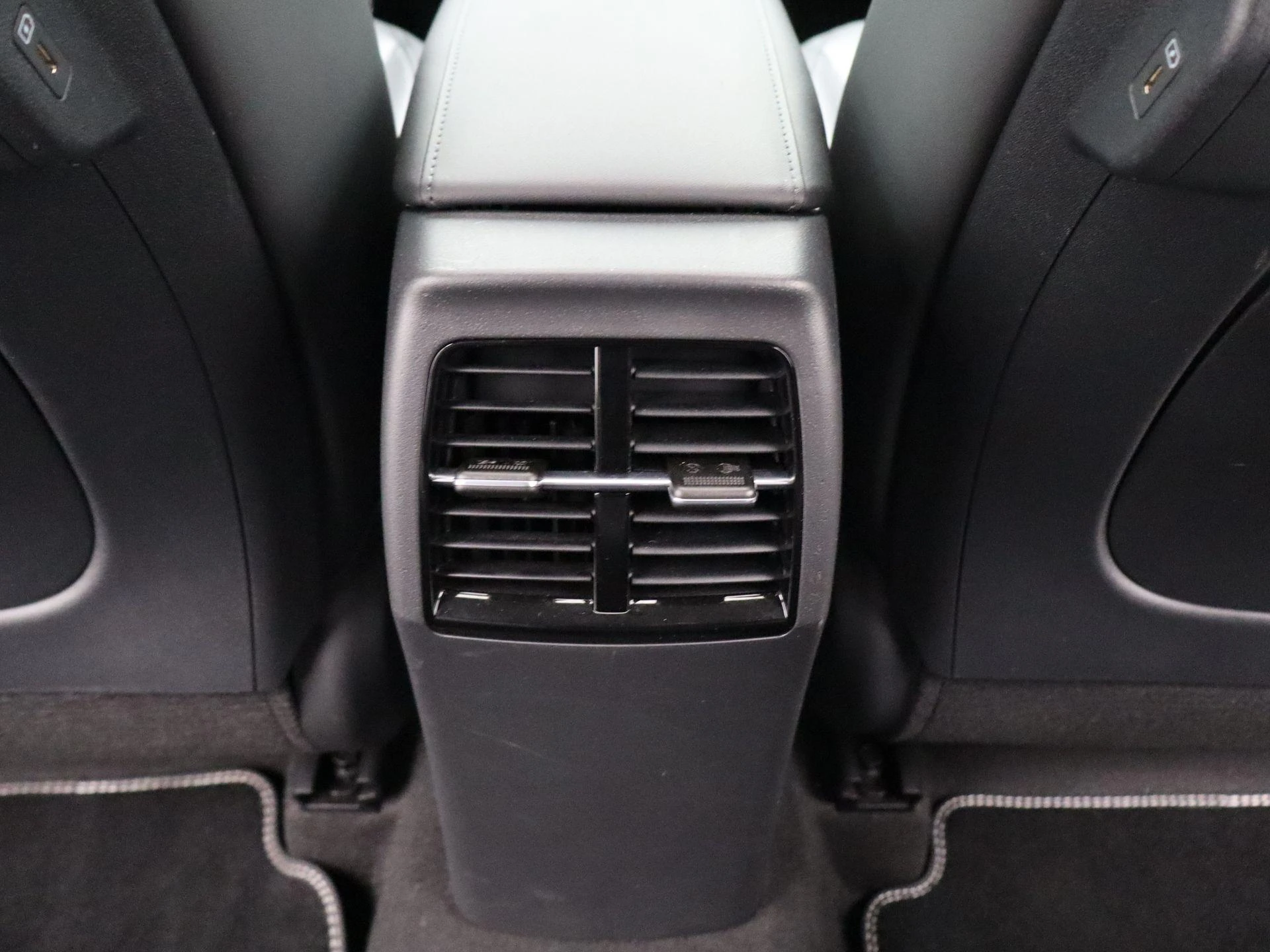 Kia-Niro-image-40