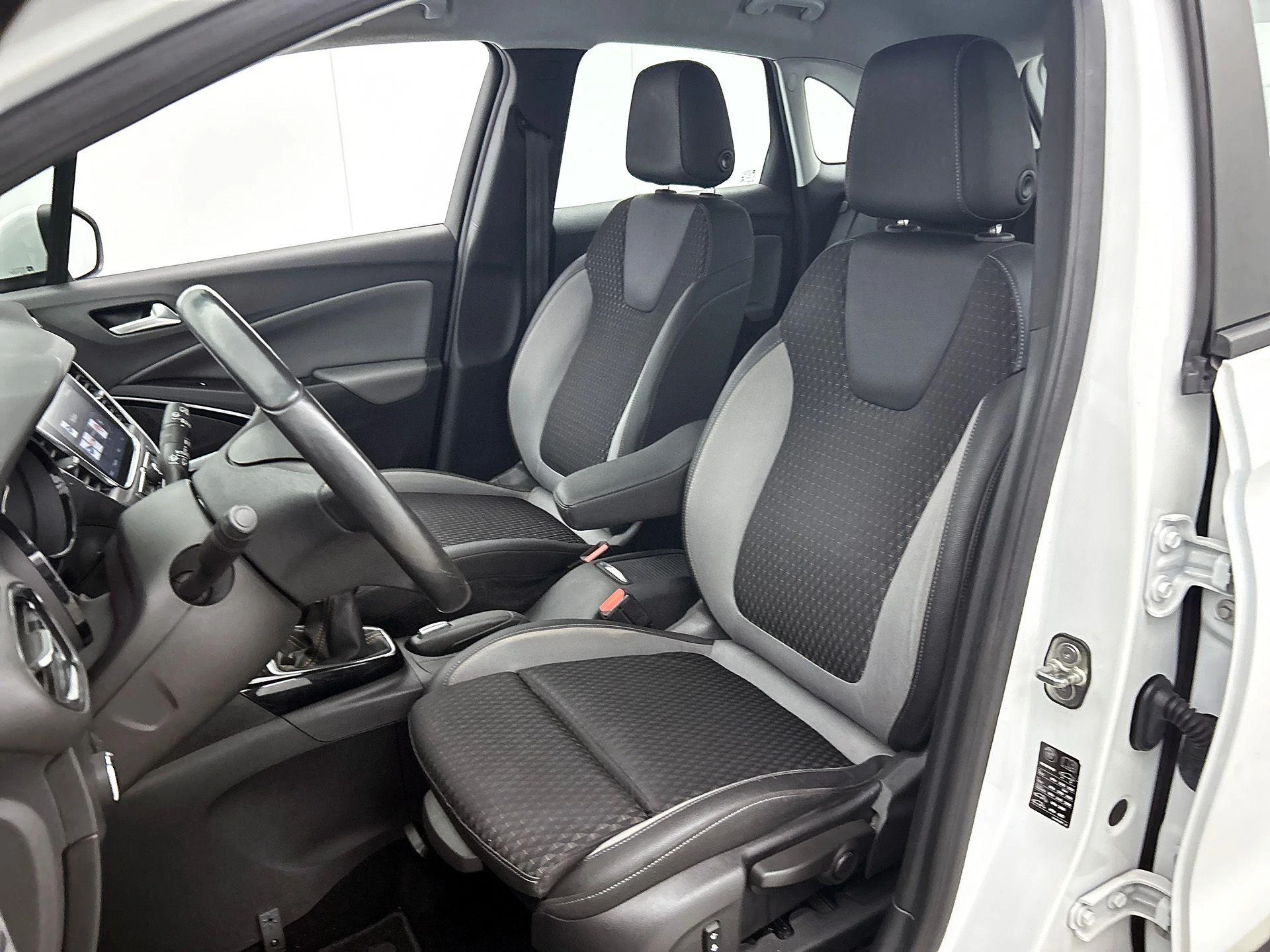 Opel-Crossland X-image-4