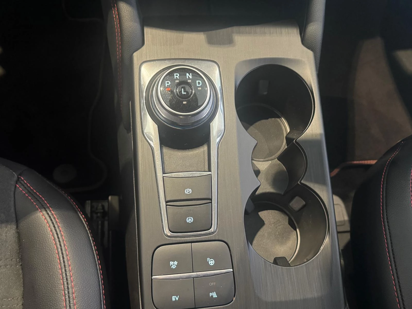 Ford-Kuga-image-16