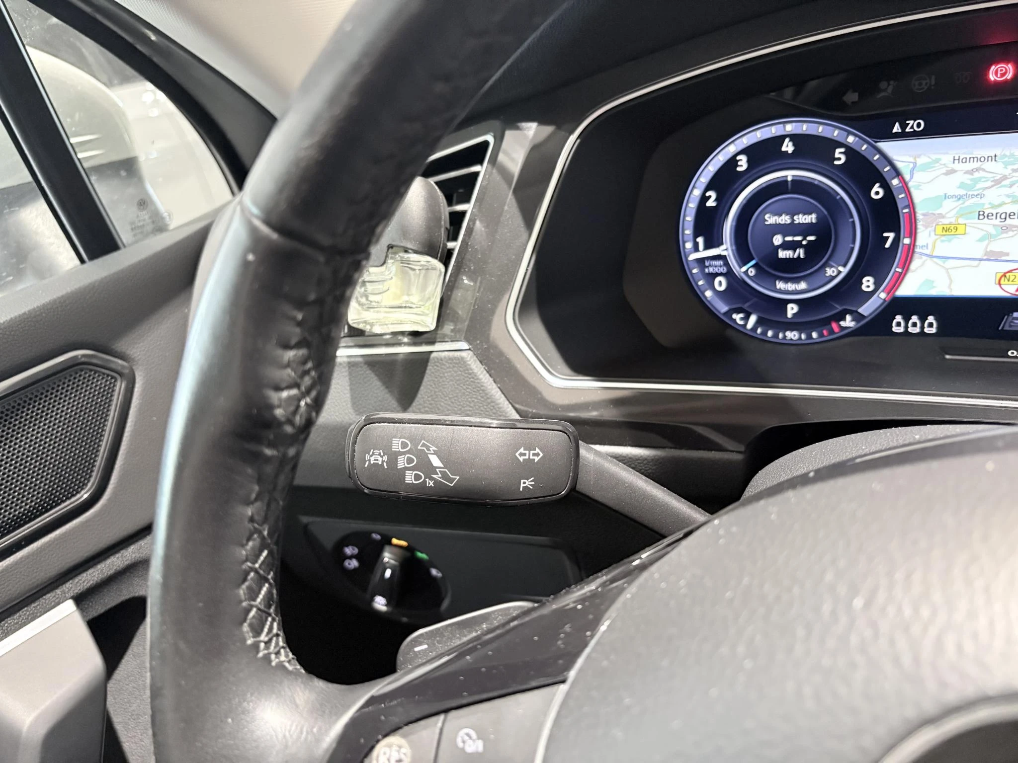 Volkswagen-Tiguan-image-13