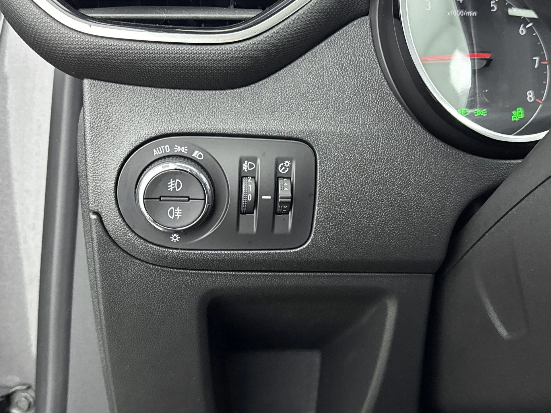 Opel-Crossland X-image-22