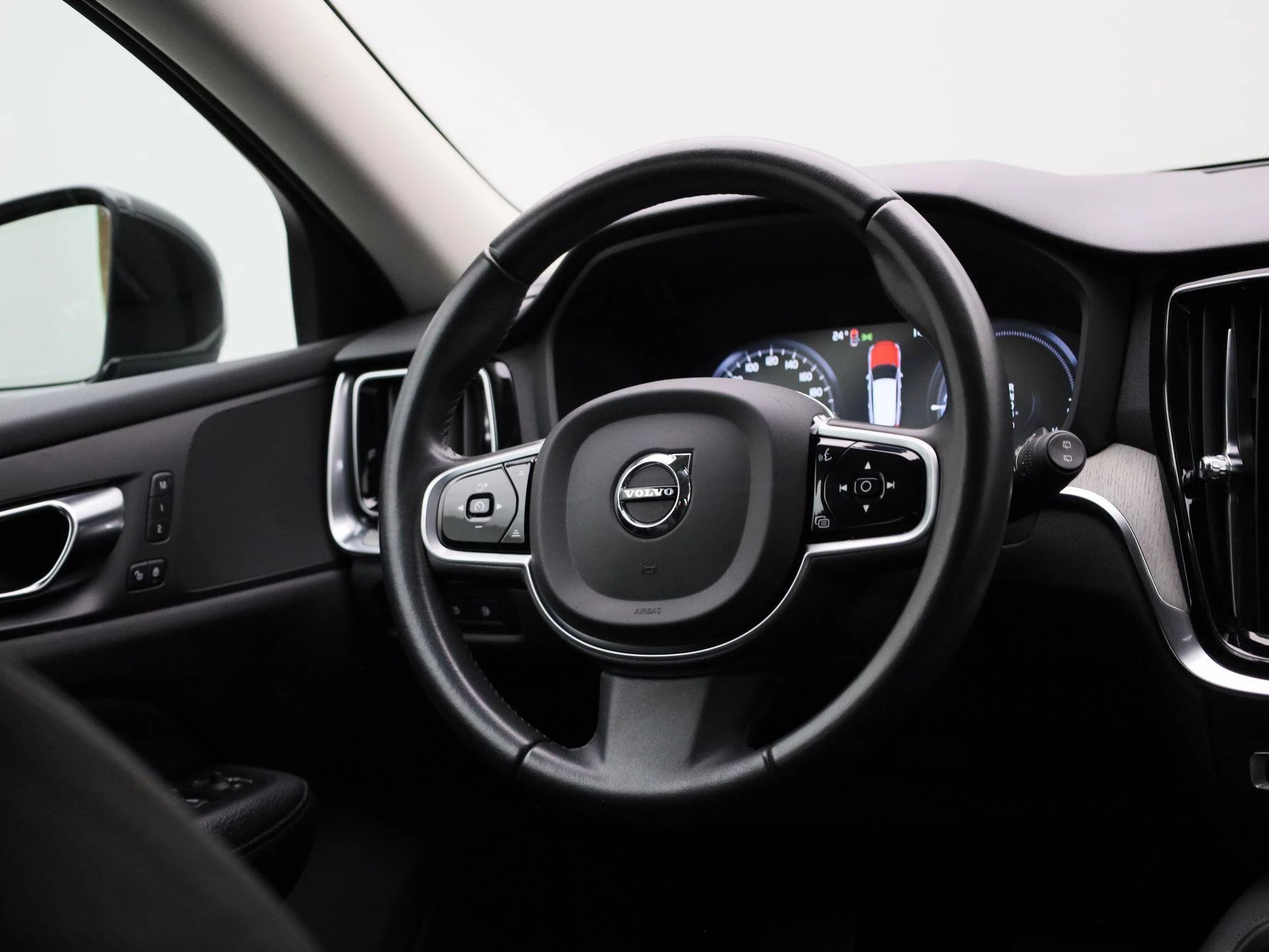 Volvo V60 2.0 T6 Recharge AWD Inscription
