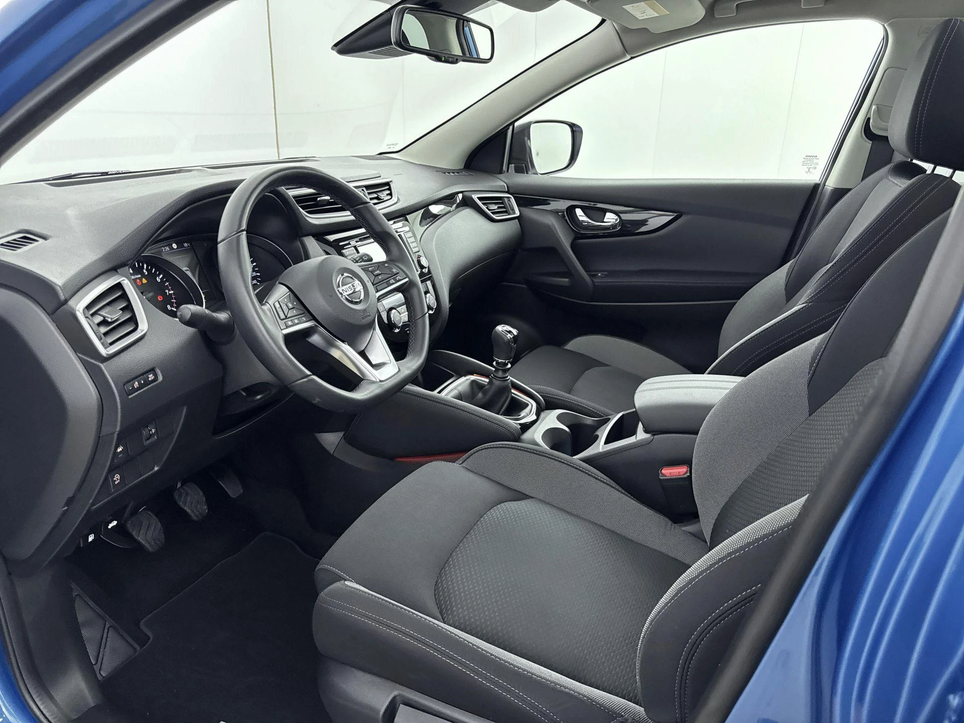 Nissan-QASHQAI-image-7