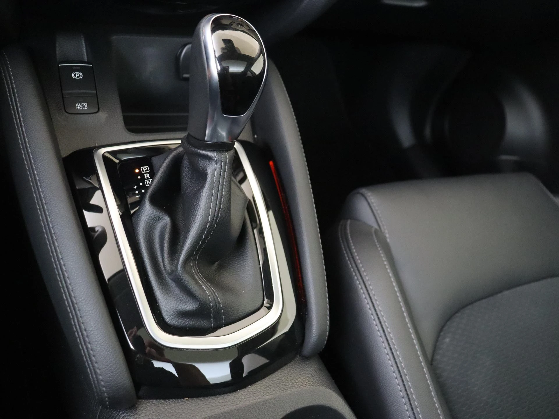 Nissan-QASHQAI-image-13