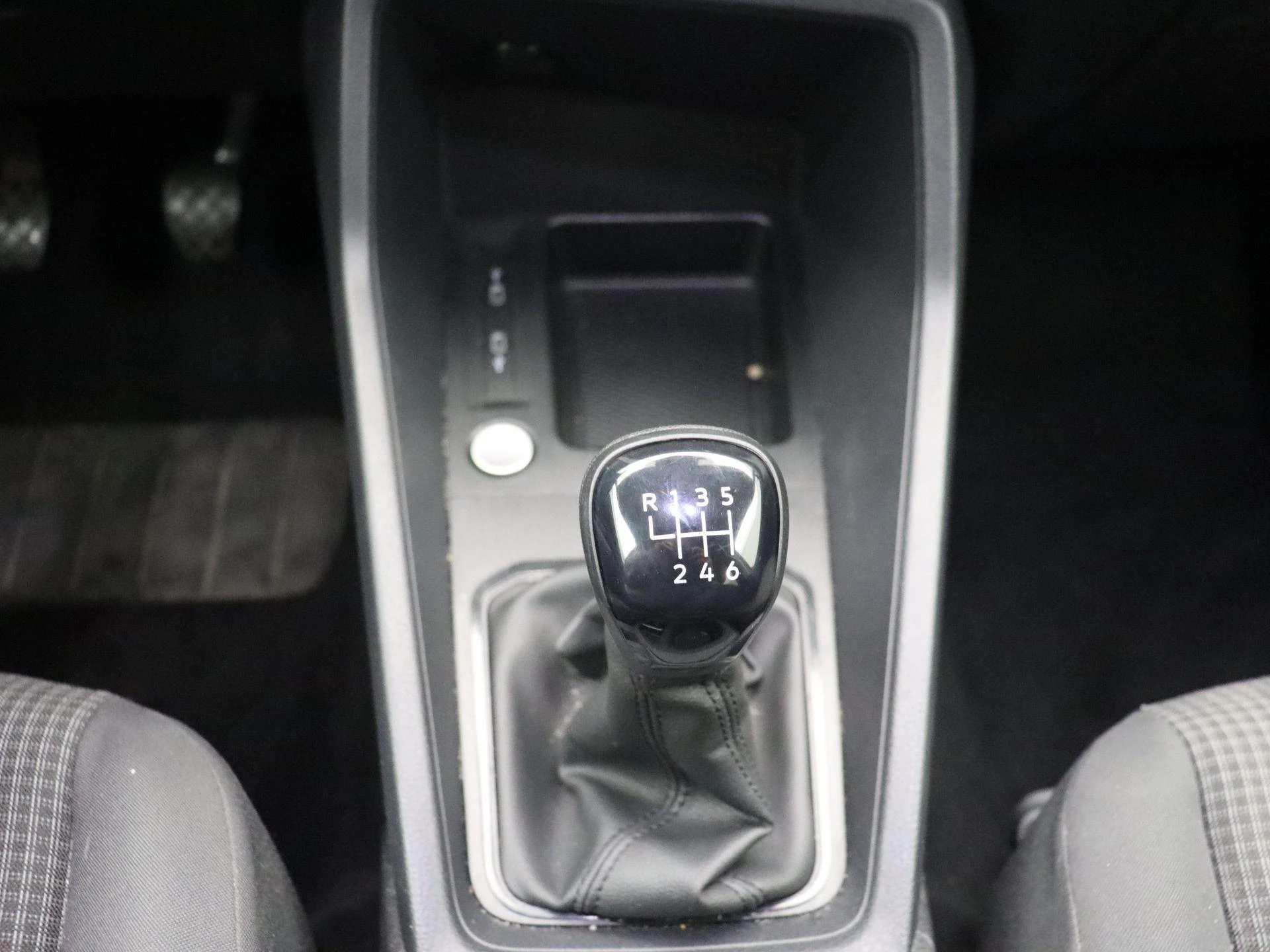 Volkswagen Caddy 1.5 TSI | 7 Zit. | Carplay |