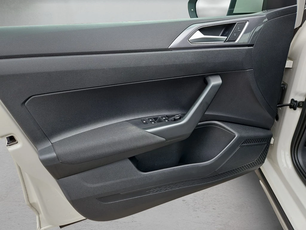 Volkswagen-Taigo-image-5