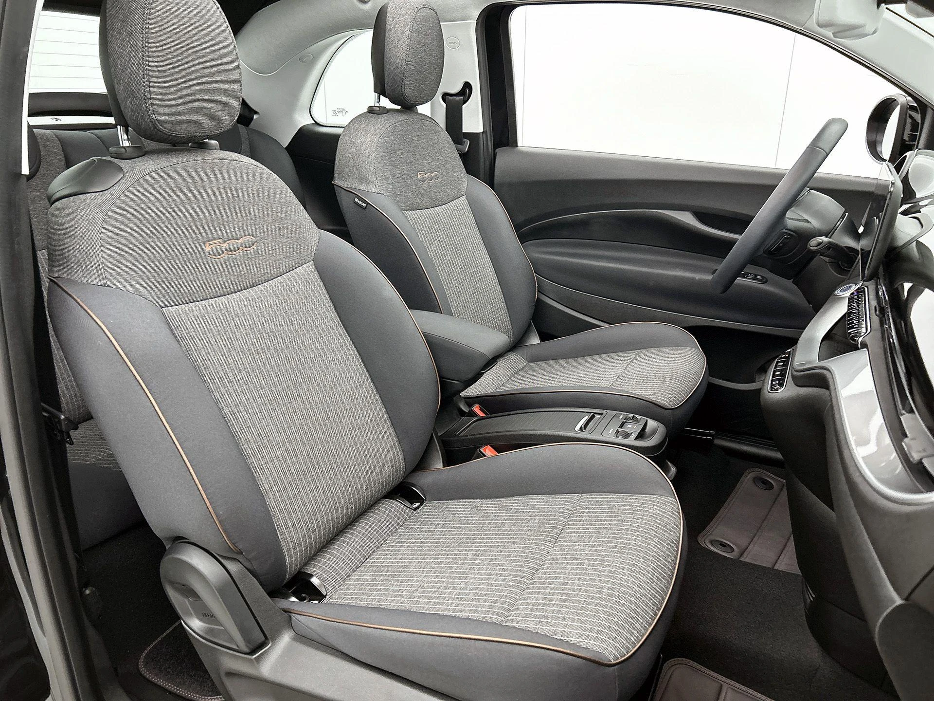 Fiat-500C-image-39