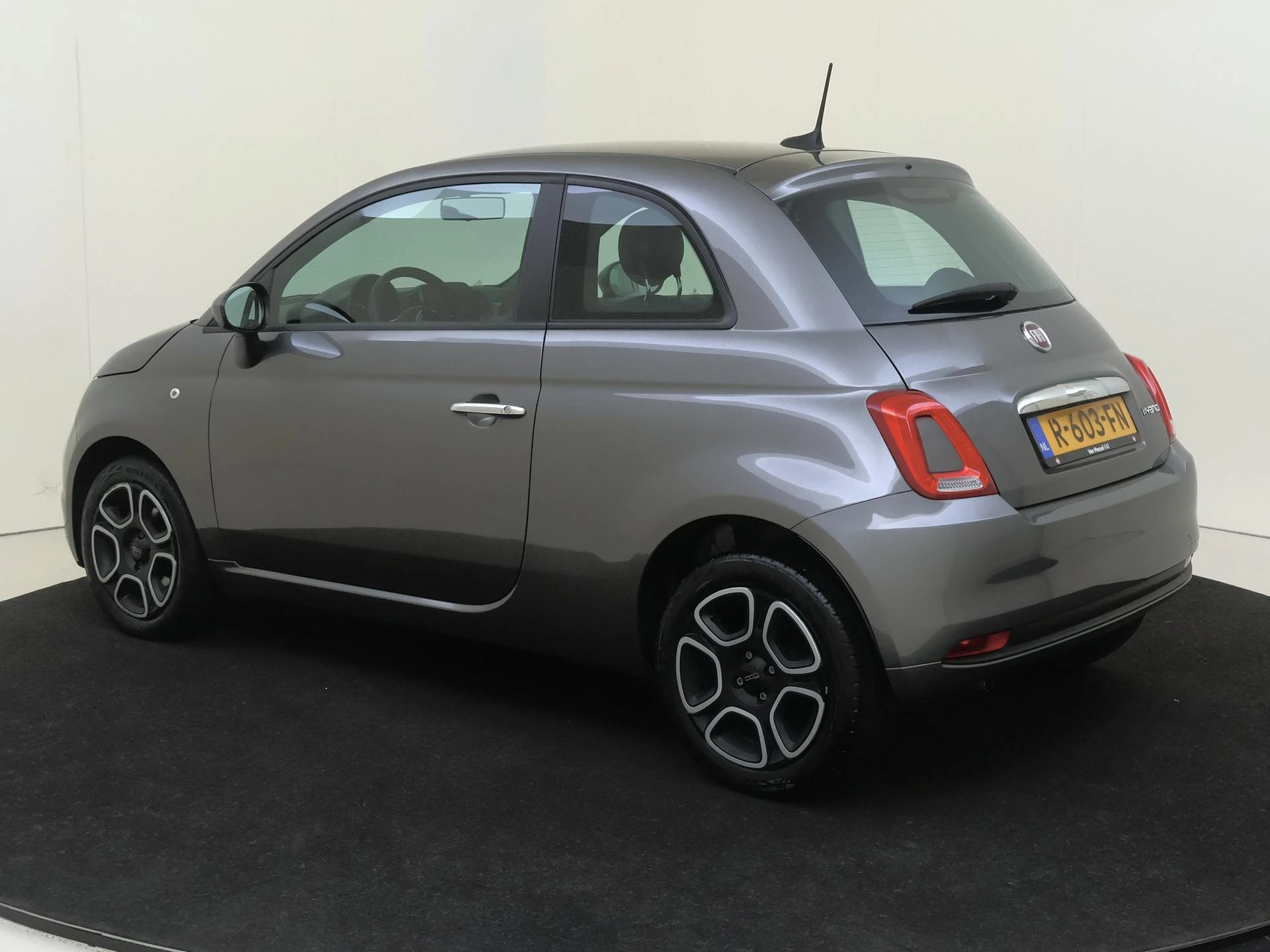 Fiat-500-image-2