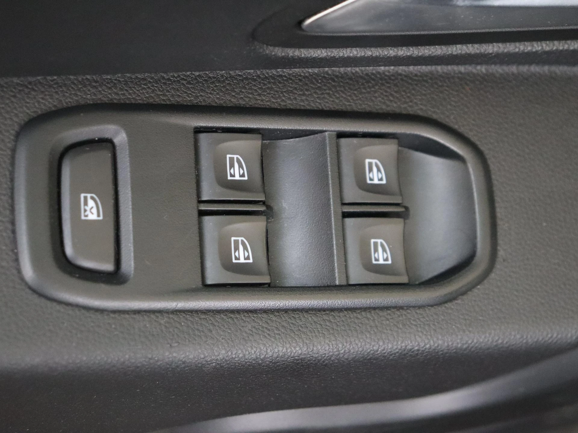 Dacia-Duster-image-20