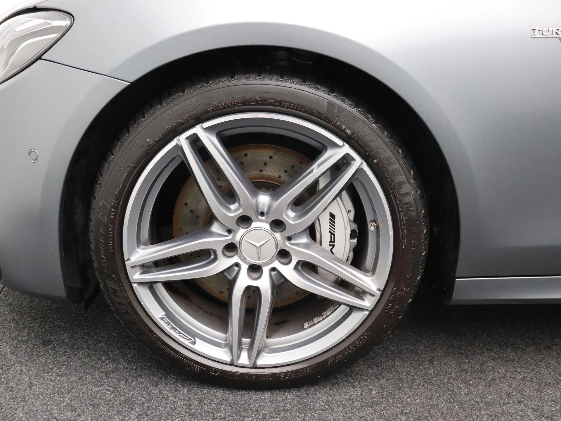 Mercedes-Benz Classe E AMG 53 4MATIC+ Estate + LICHTE VRACHT + BURMESTER + PANO + CARPLAY +