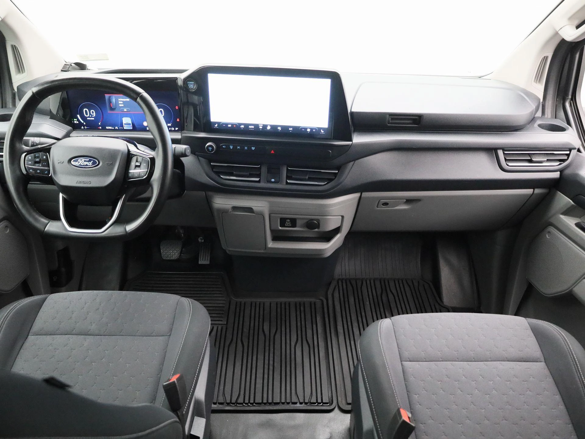 Ford-Transit Custom-image-7