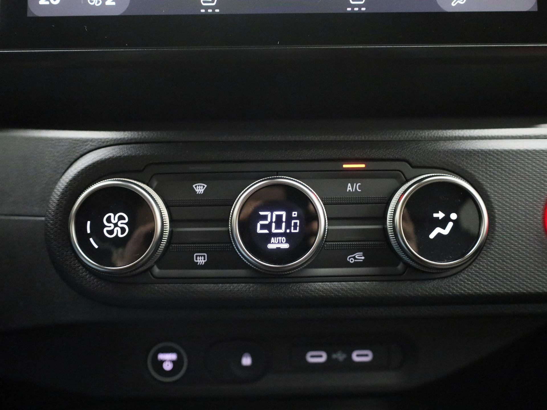Renault-Twingo-image-15