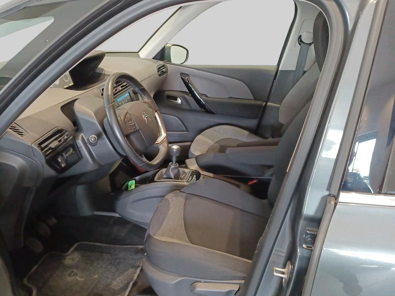 Citroën-C4 Picasso-image-11
