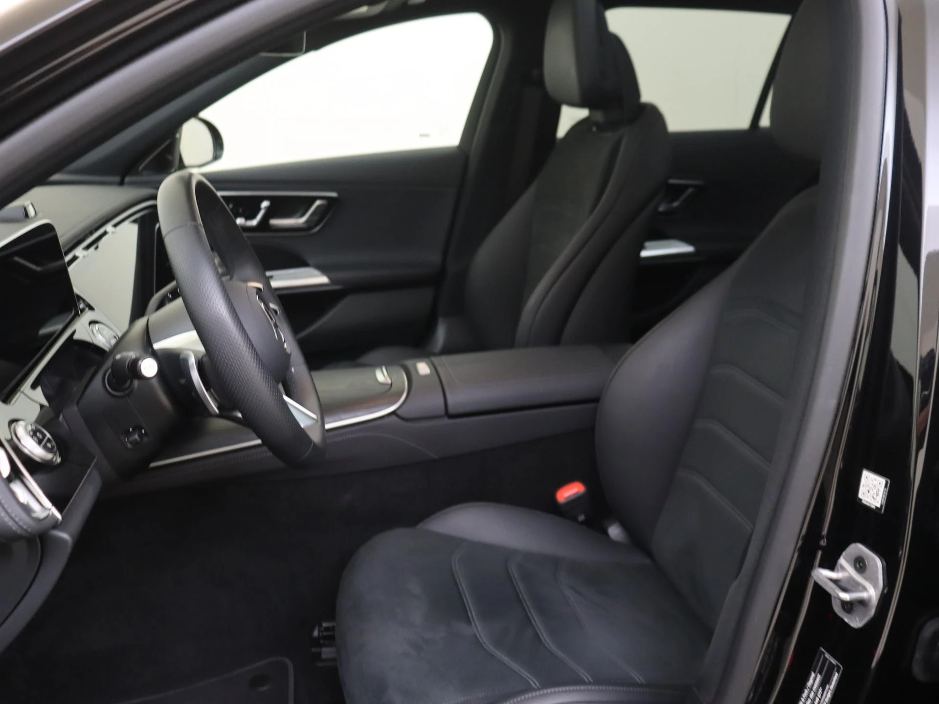 Mercedes-Benz-E-Klasse-image-10