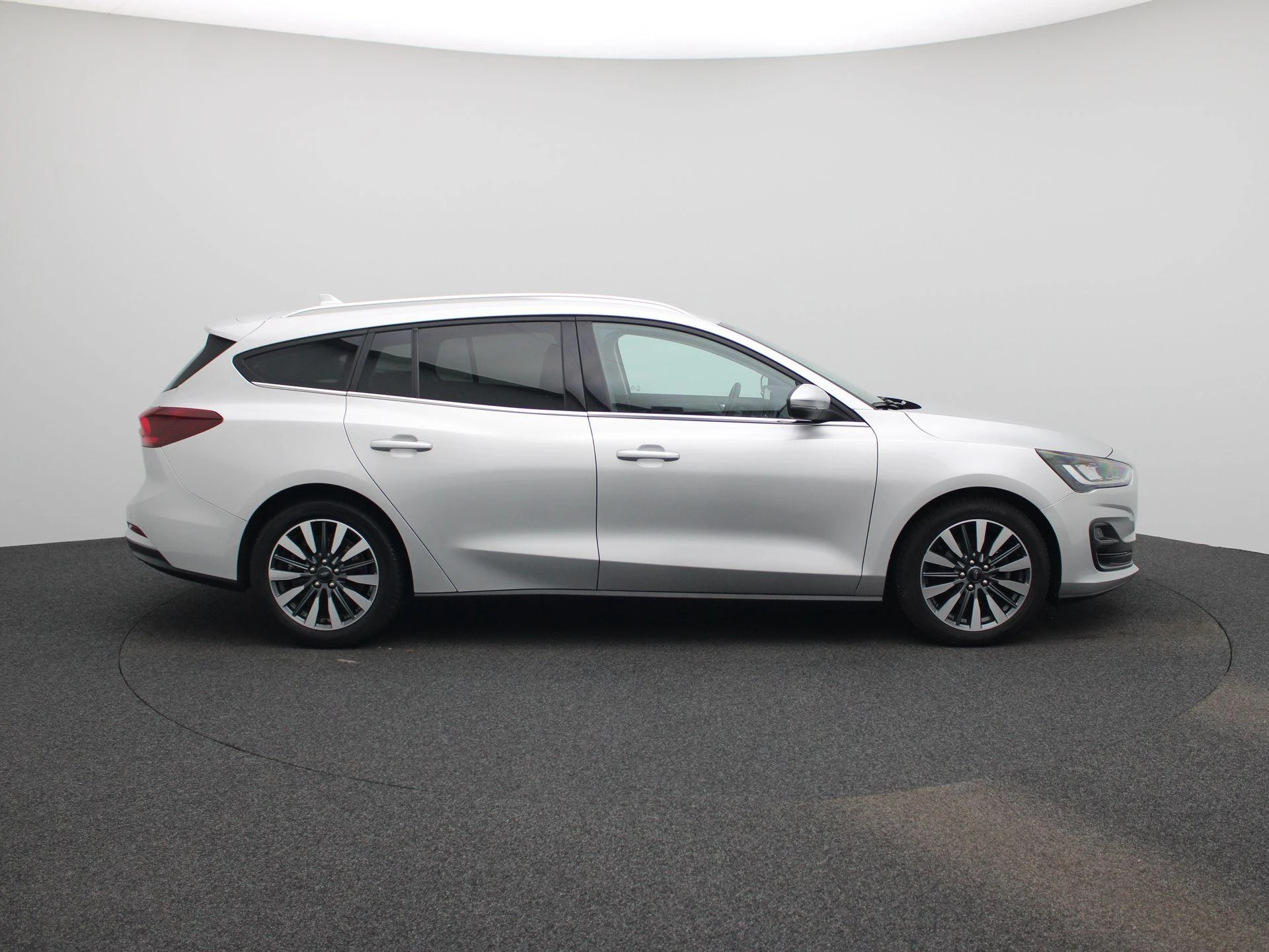 Ford Focus Wagon 1.0 EcoBoost Hybrid Titanium X