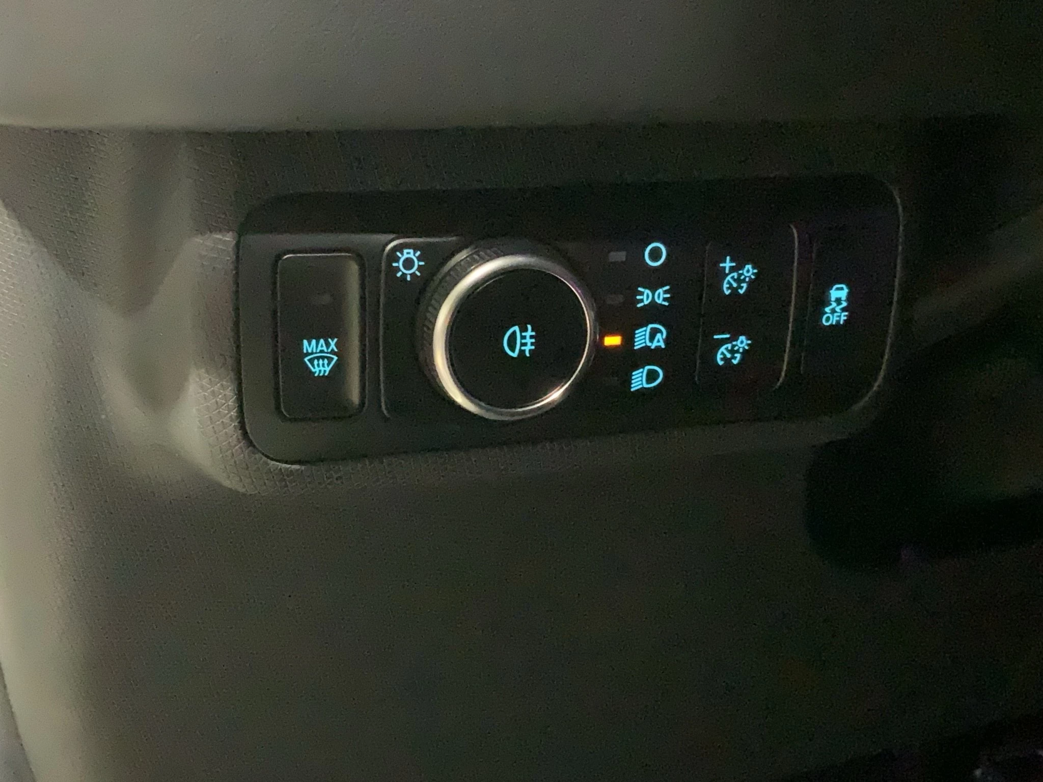 Ford-Mustang Mach-E-image-19