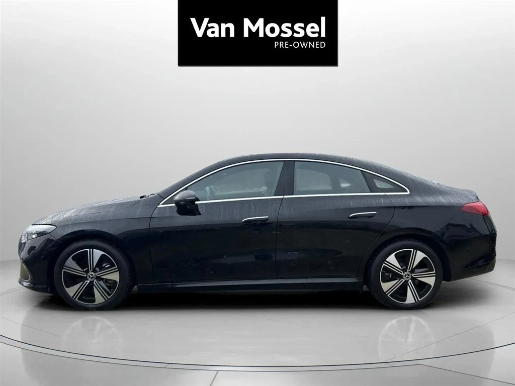 Mercedes-Benz-CLA-image-7