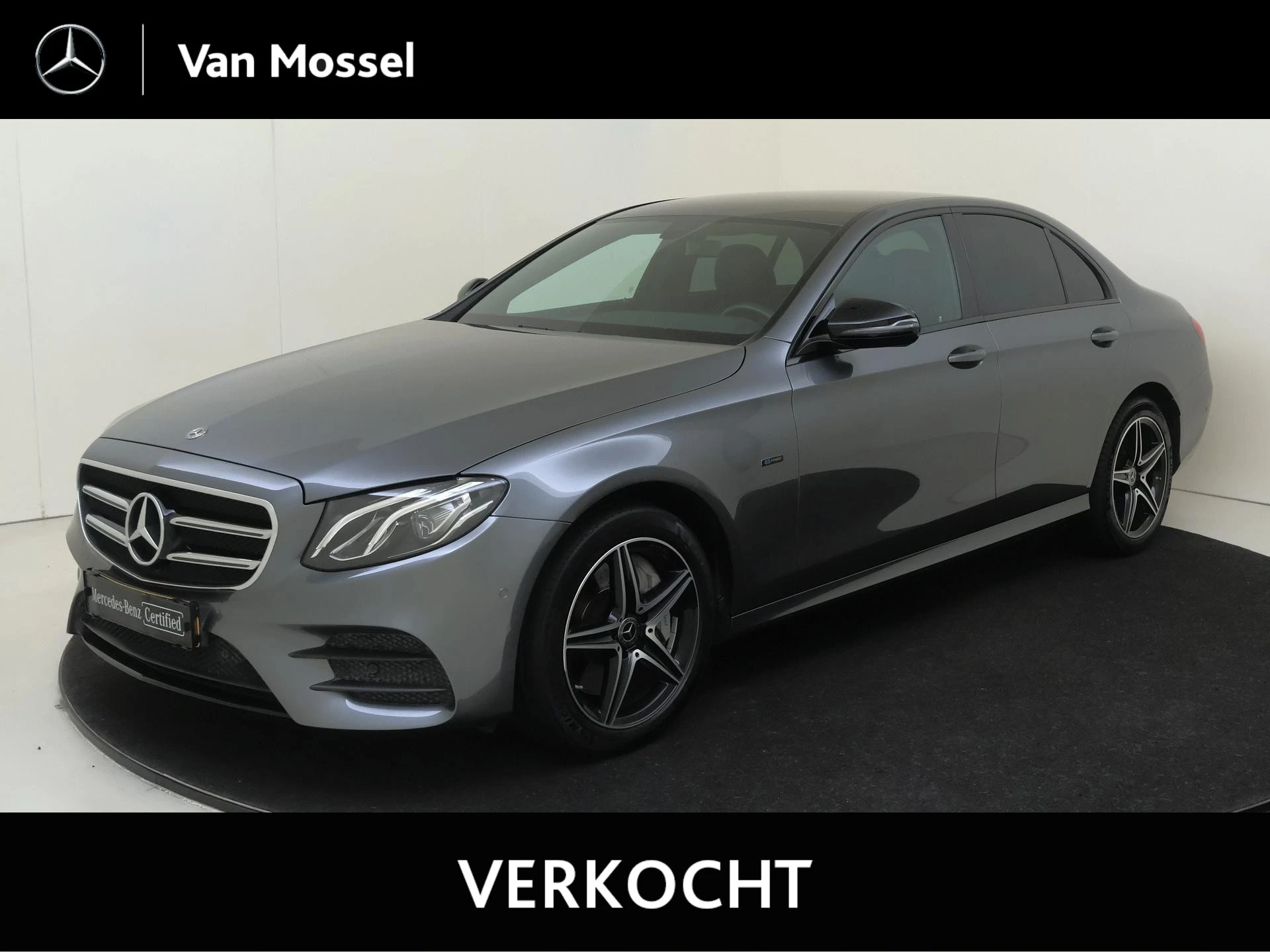 Mercedes-Benz-E-Klasse-image-0