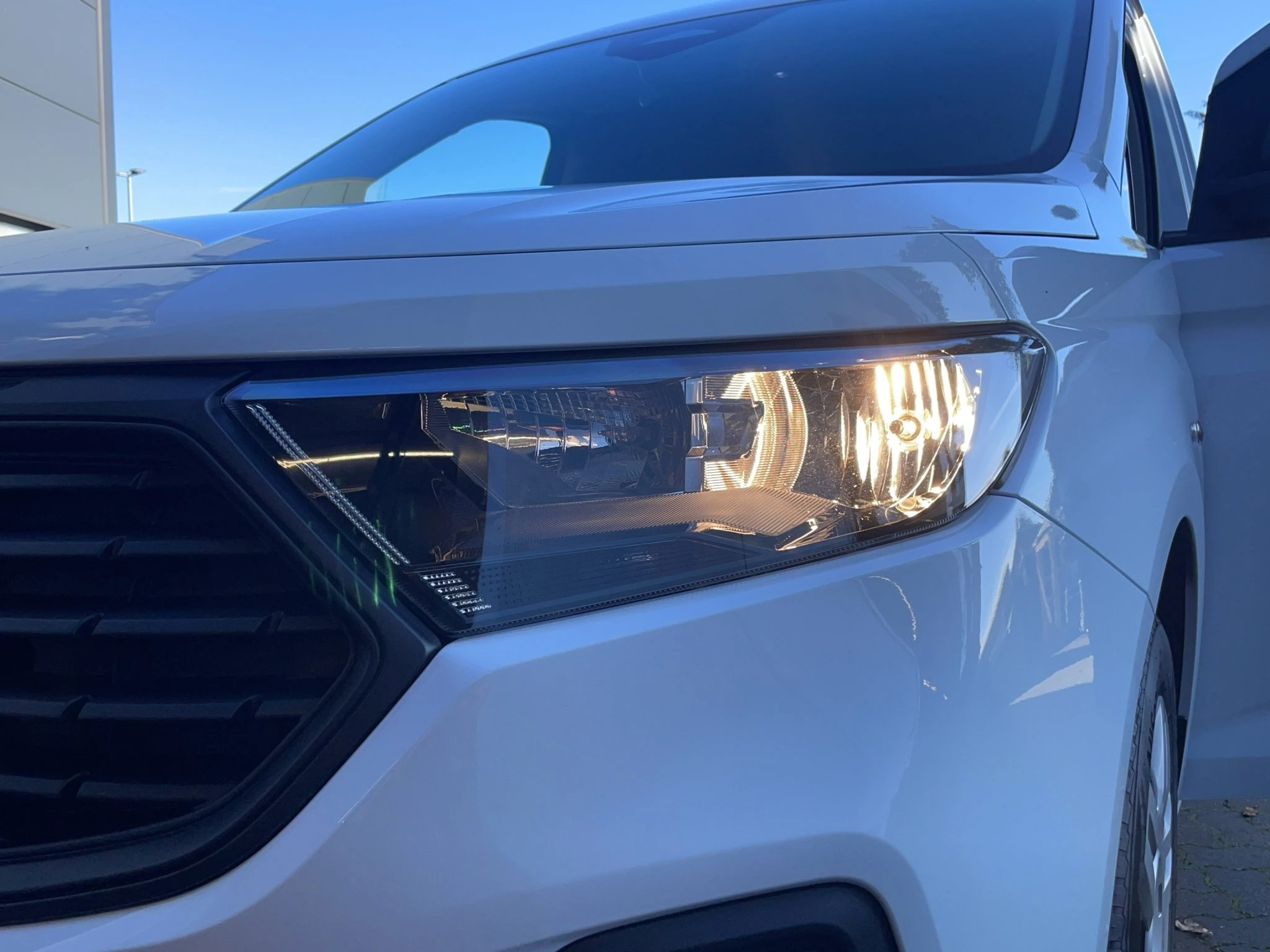 Ford-Transit Connect-image-26