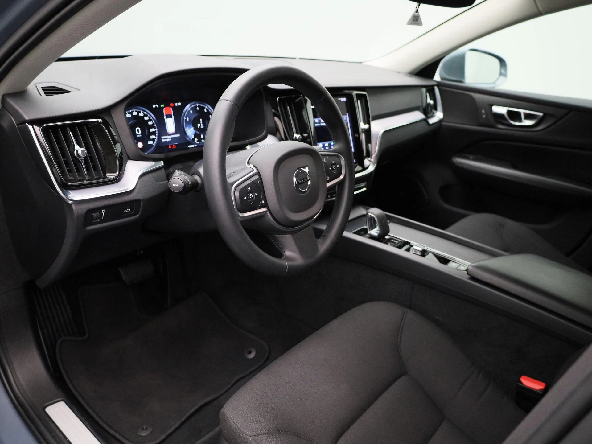 Volvo V60 2.0 B3 Momentum