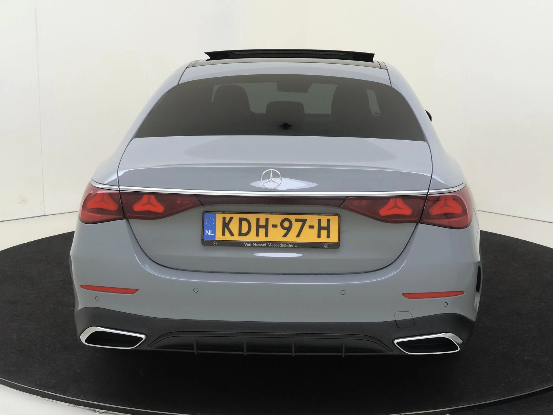 Mercedes-Benz E-Klasse 400 e 4MATIC AMG Line