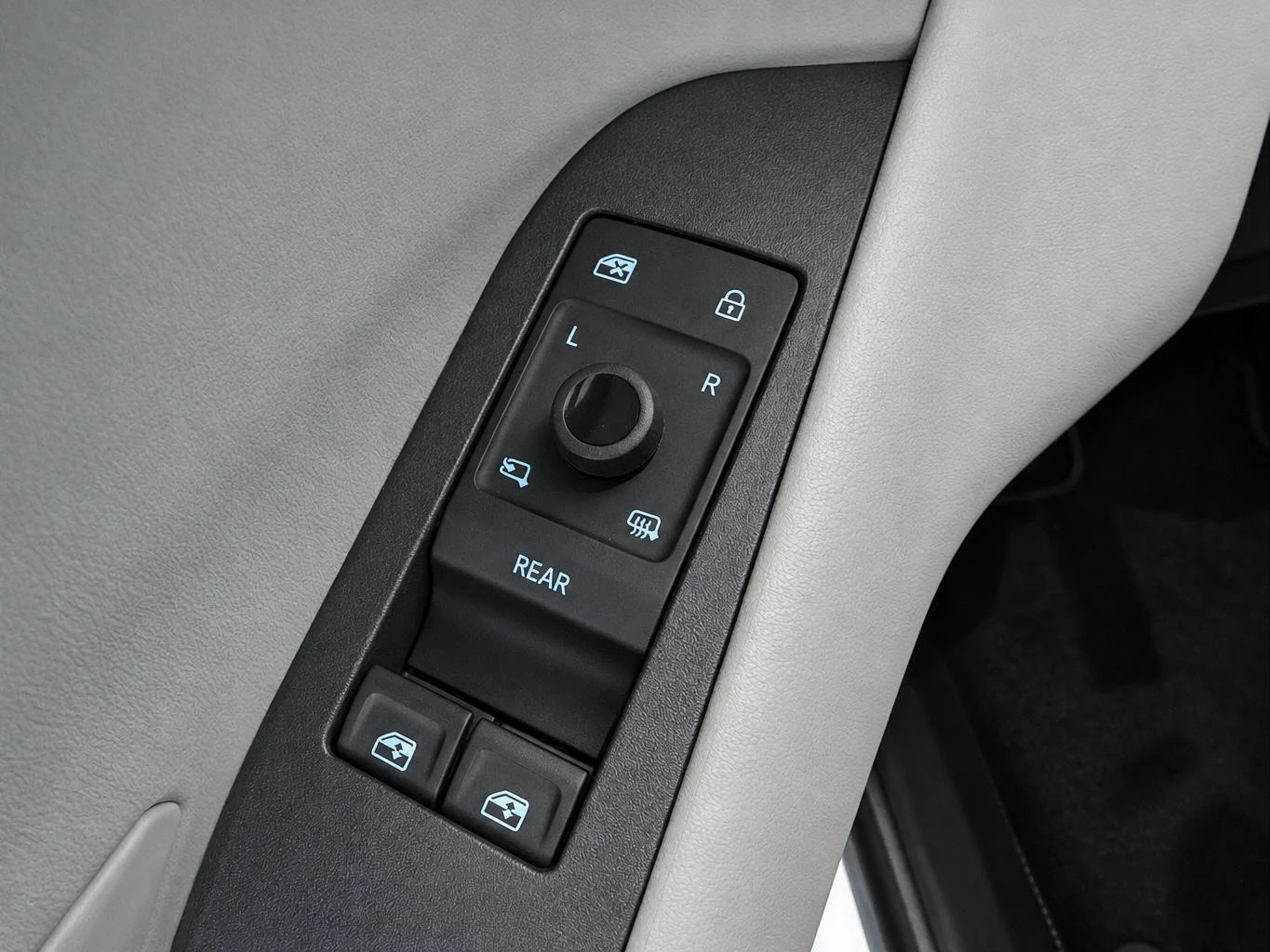 Ford-Explorer-image-19