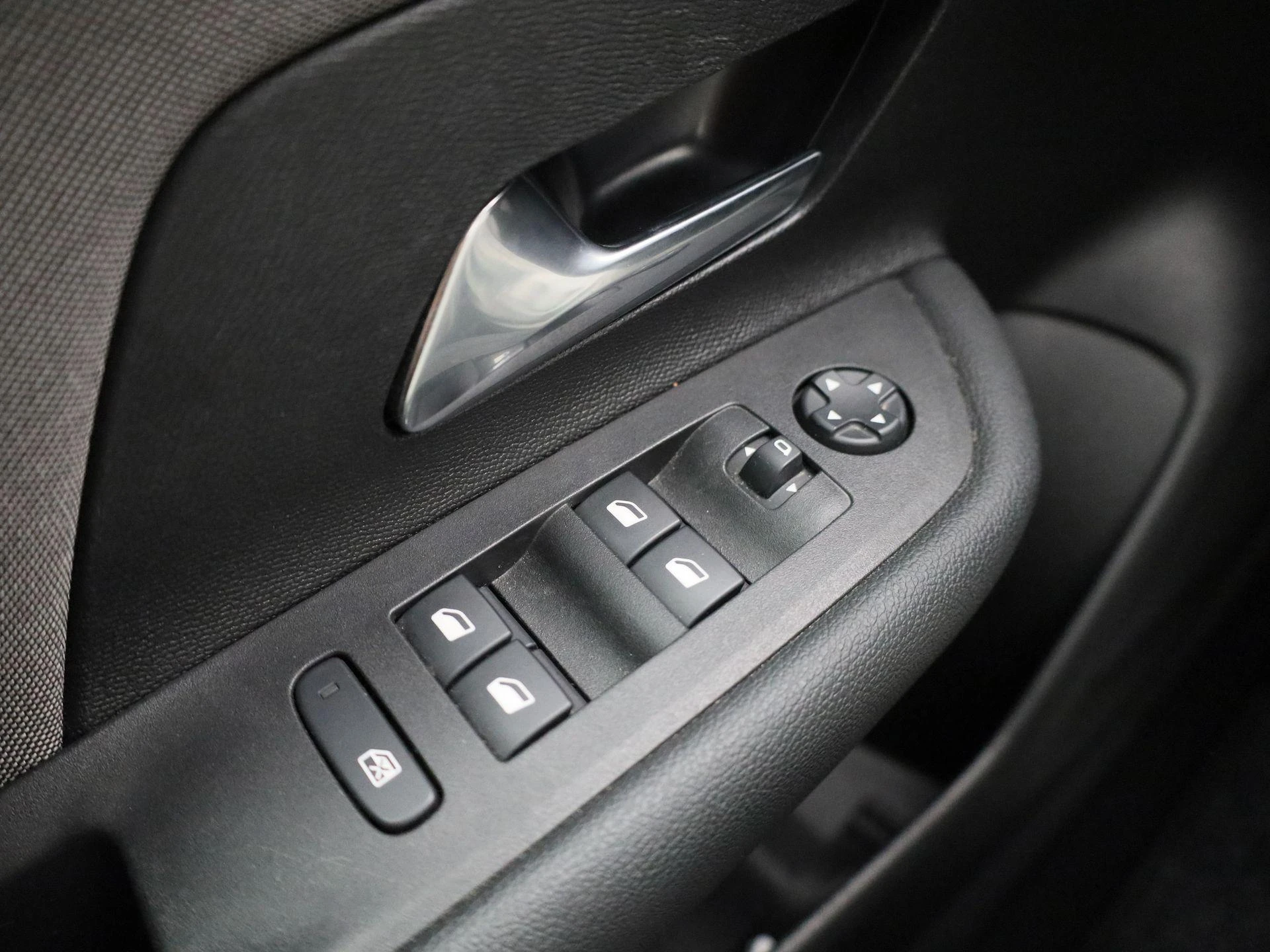 Opel-Mokka-image-20