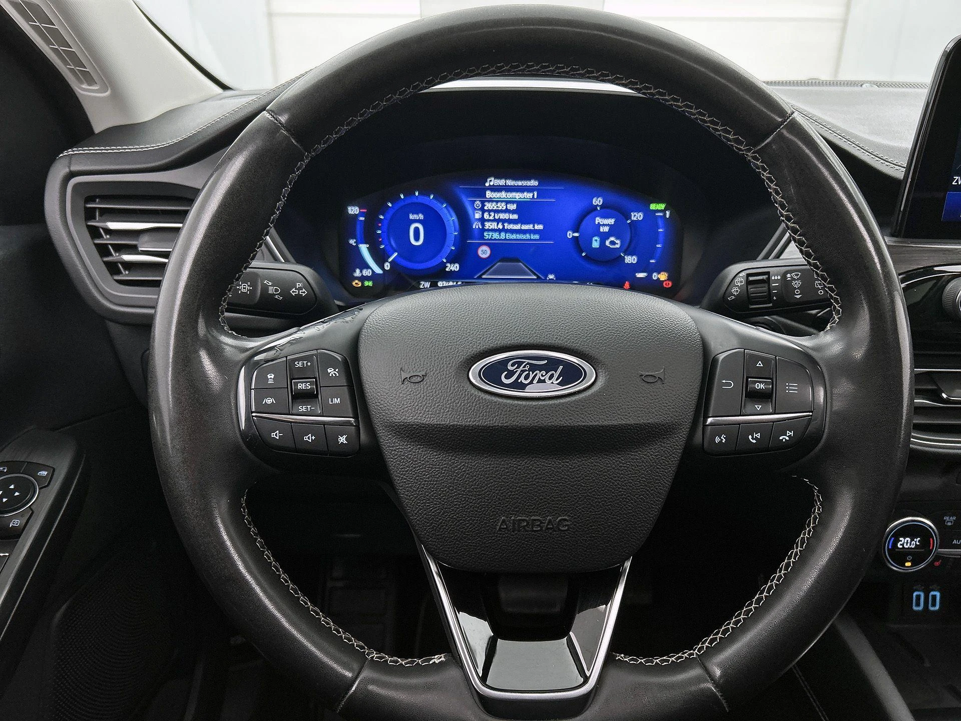 Ford-Kuga-image-12