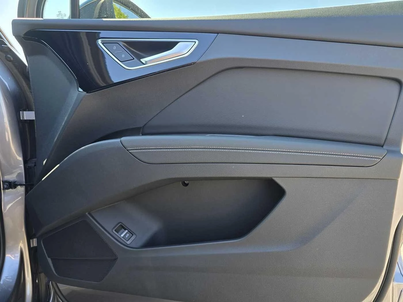 Audi-Q4 Sportback e-tron-image-10