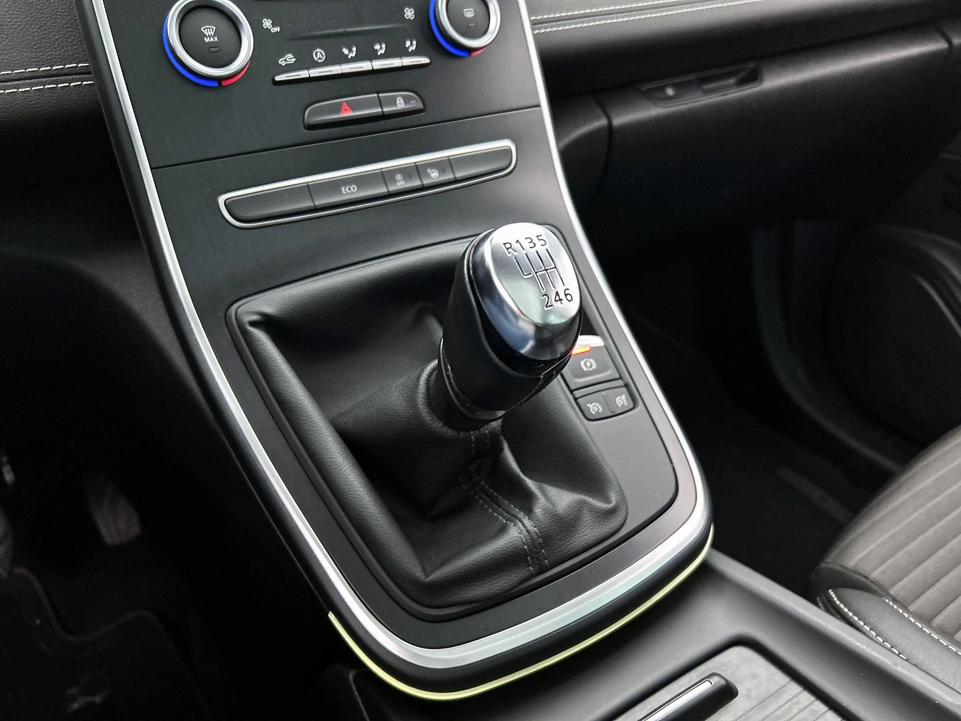 Renault Grand Scénic 1.3 TCe Intens