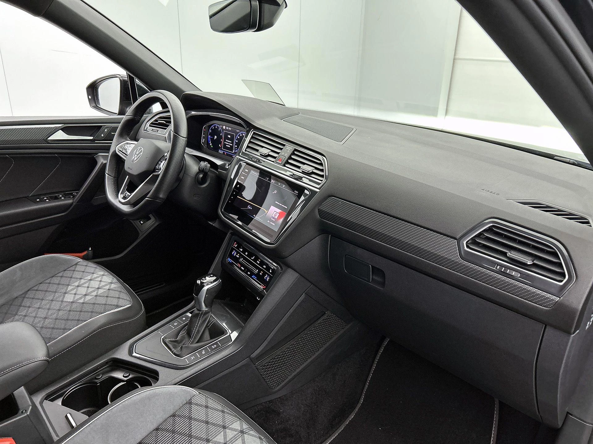 Volkswagen-Tiguan Allspace-image-21