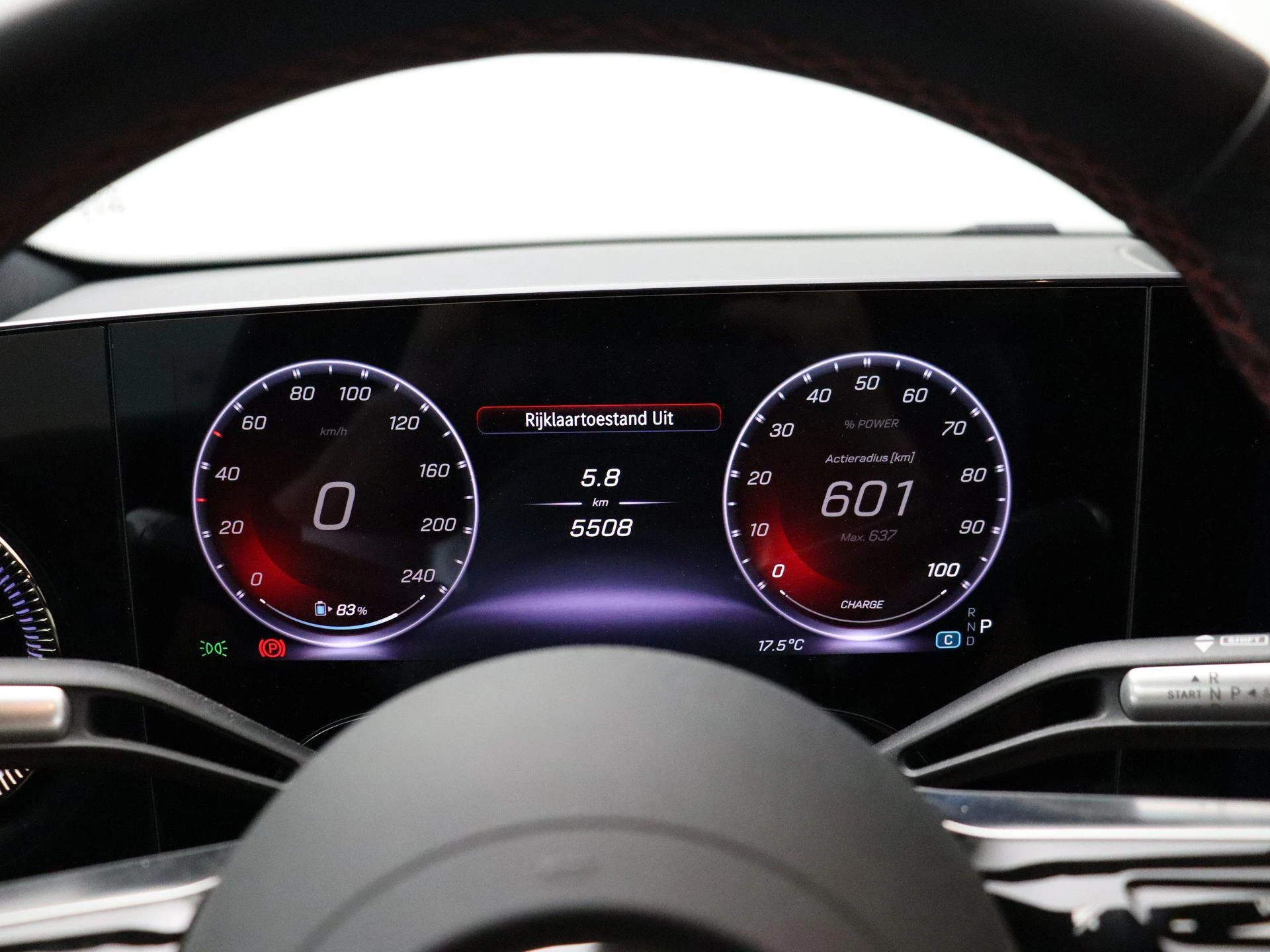Mercedes-Benz-CLA-image-14