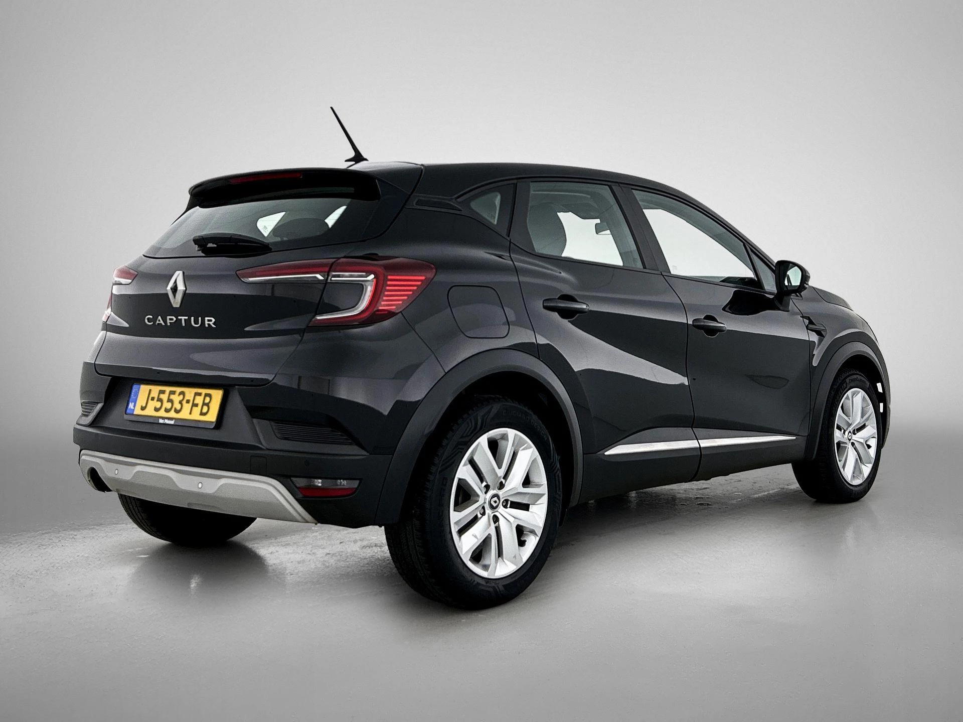 Renault-Captur-image-3