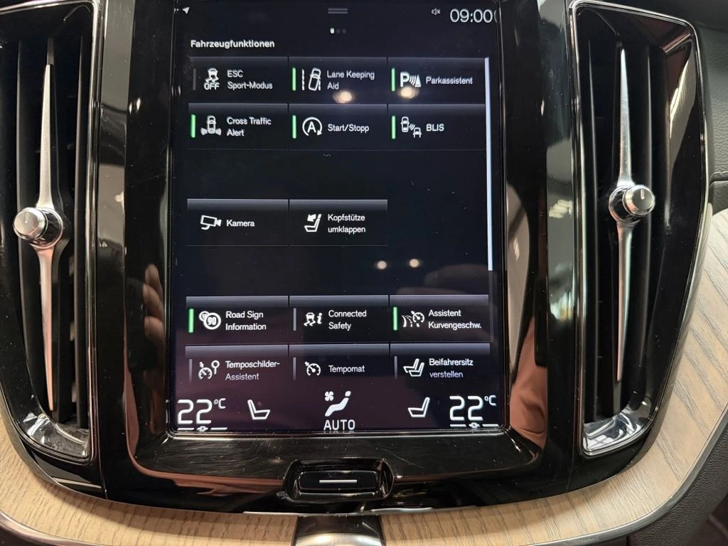 Volvo-XC60-image-18