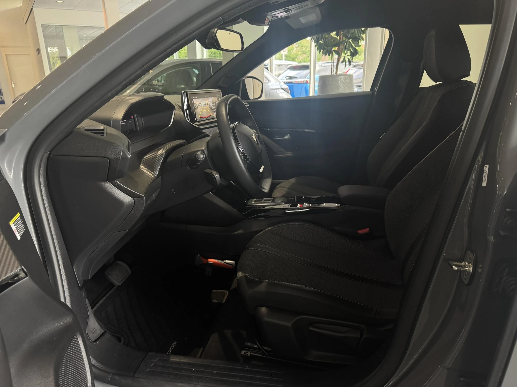 Peugeot e-2008 EV Allure Avantage 54 kWh