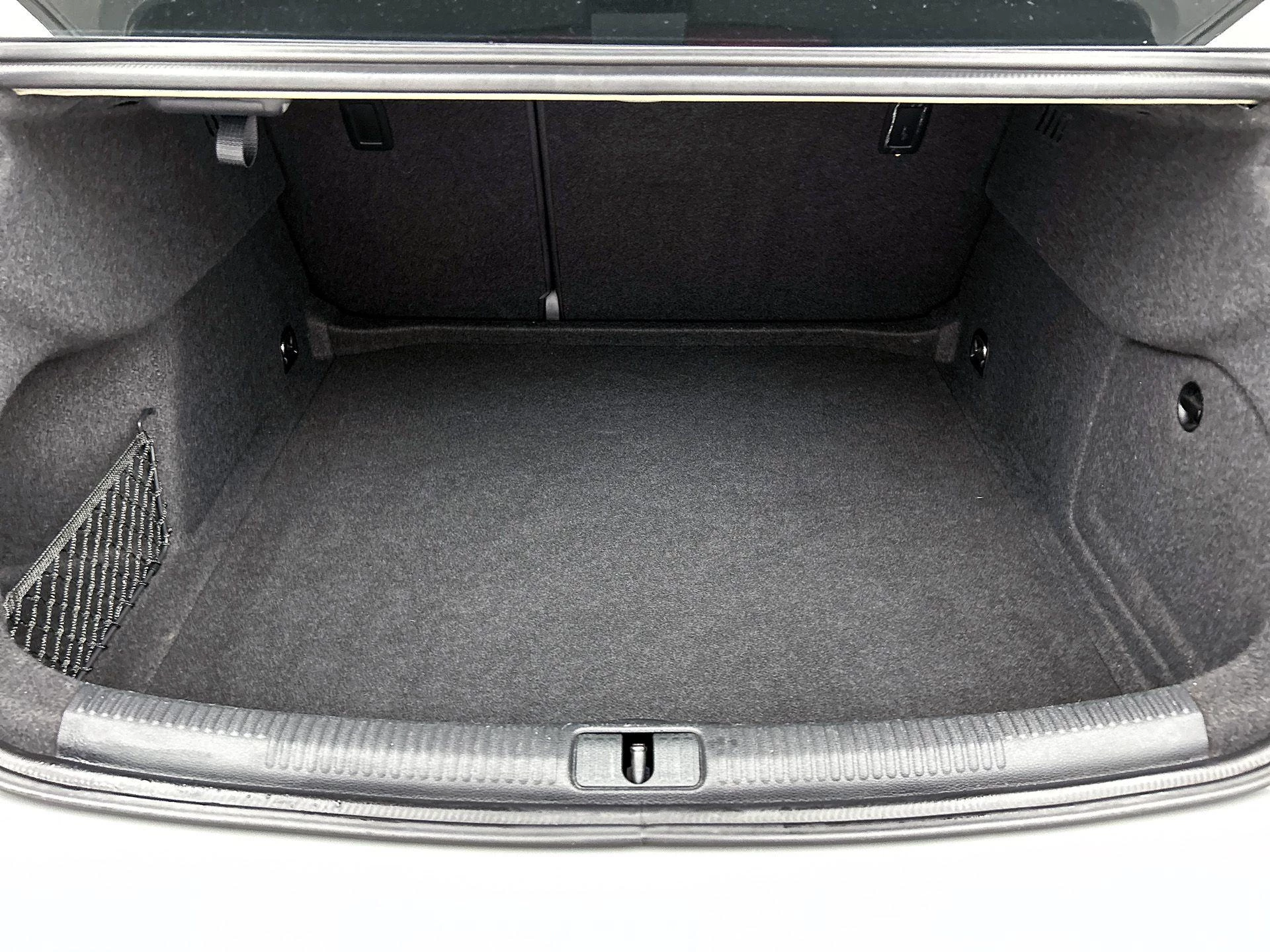 Audi A3 Limousine 30 TFSI Advance Sport