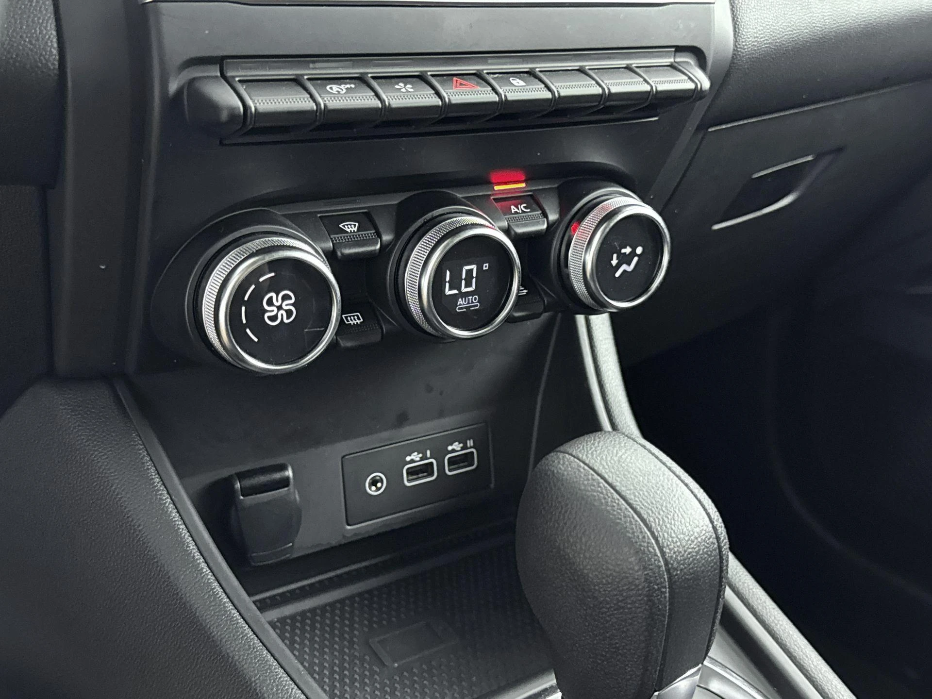 Renault-Captur-image-18