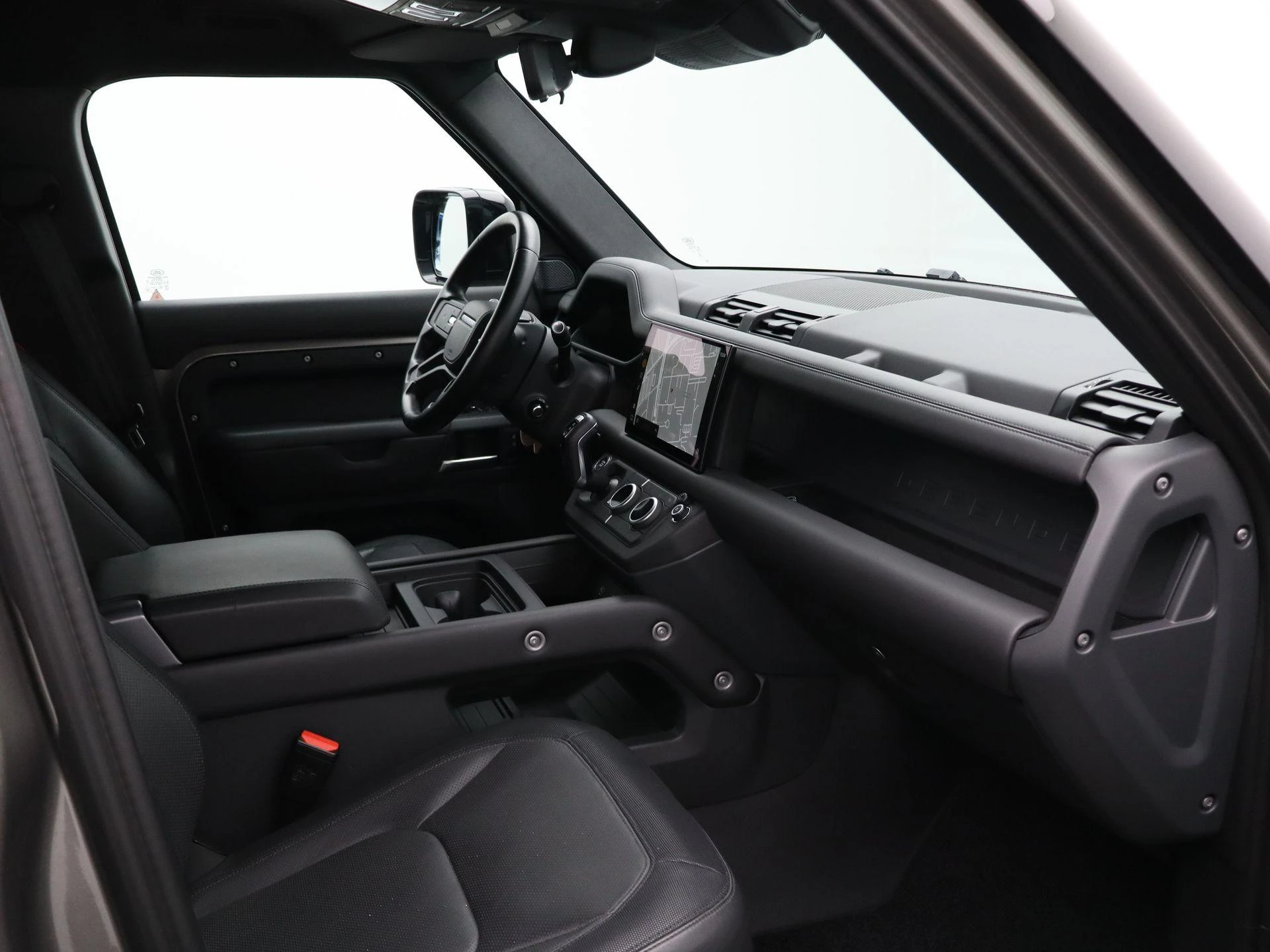 Land Rover-Defender-image-29