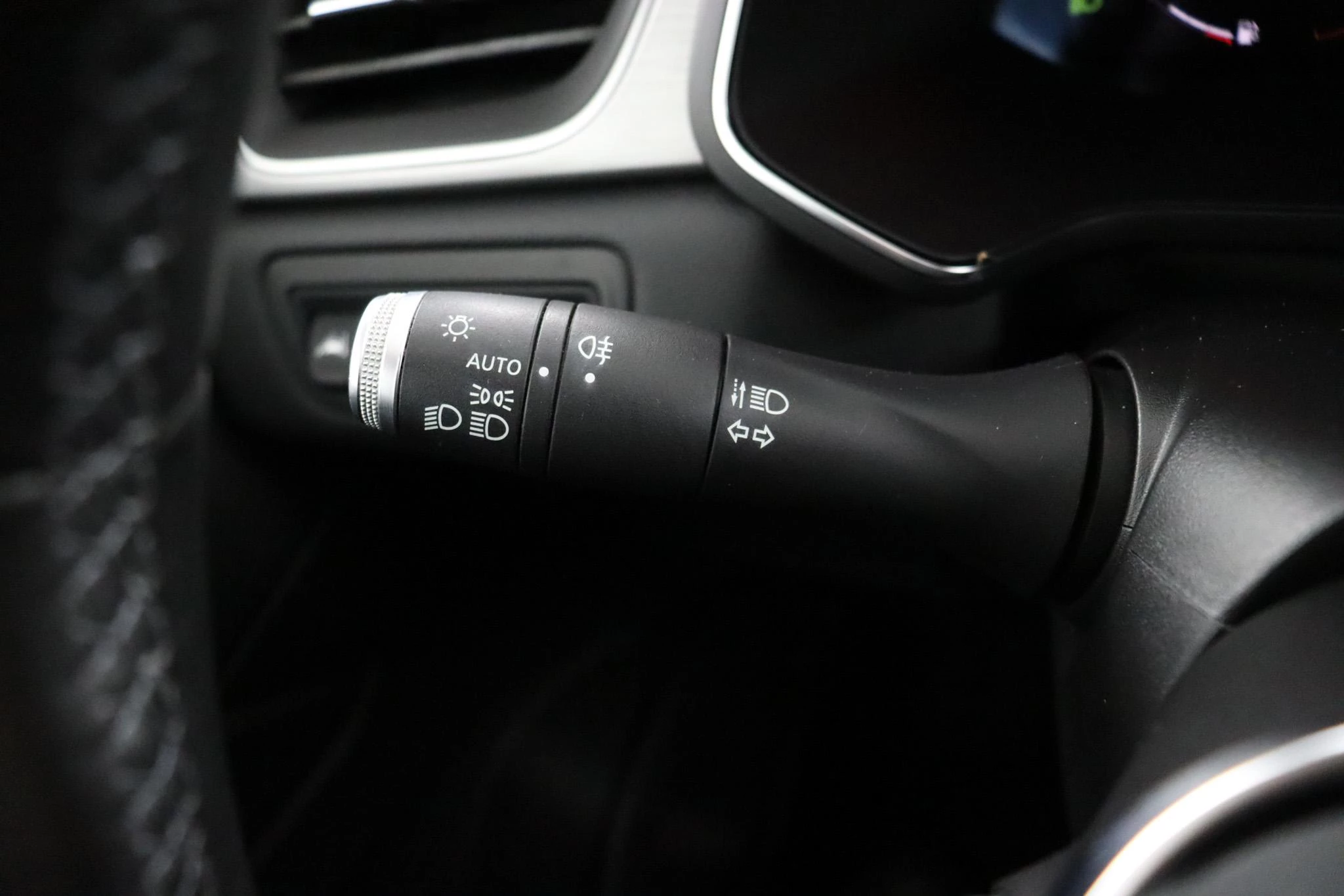 Renault-Captur-image-23