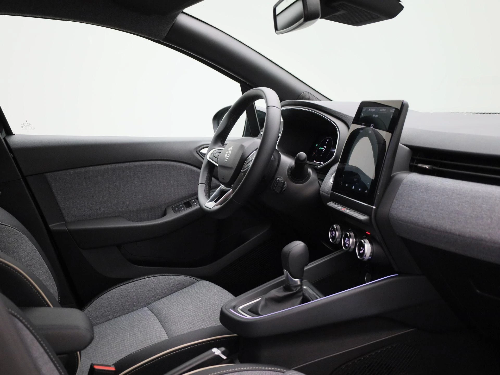 Renault-Clio-image-30