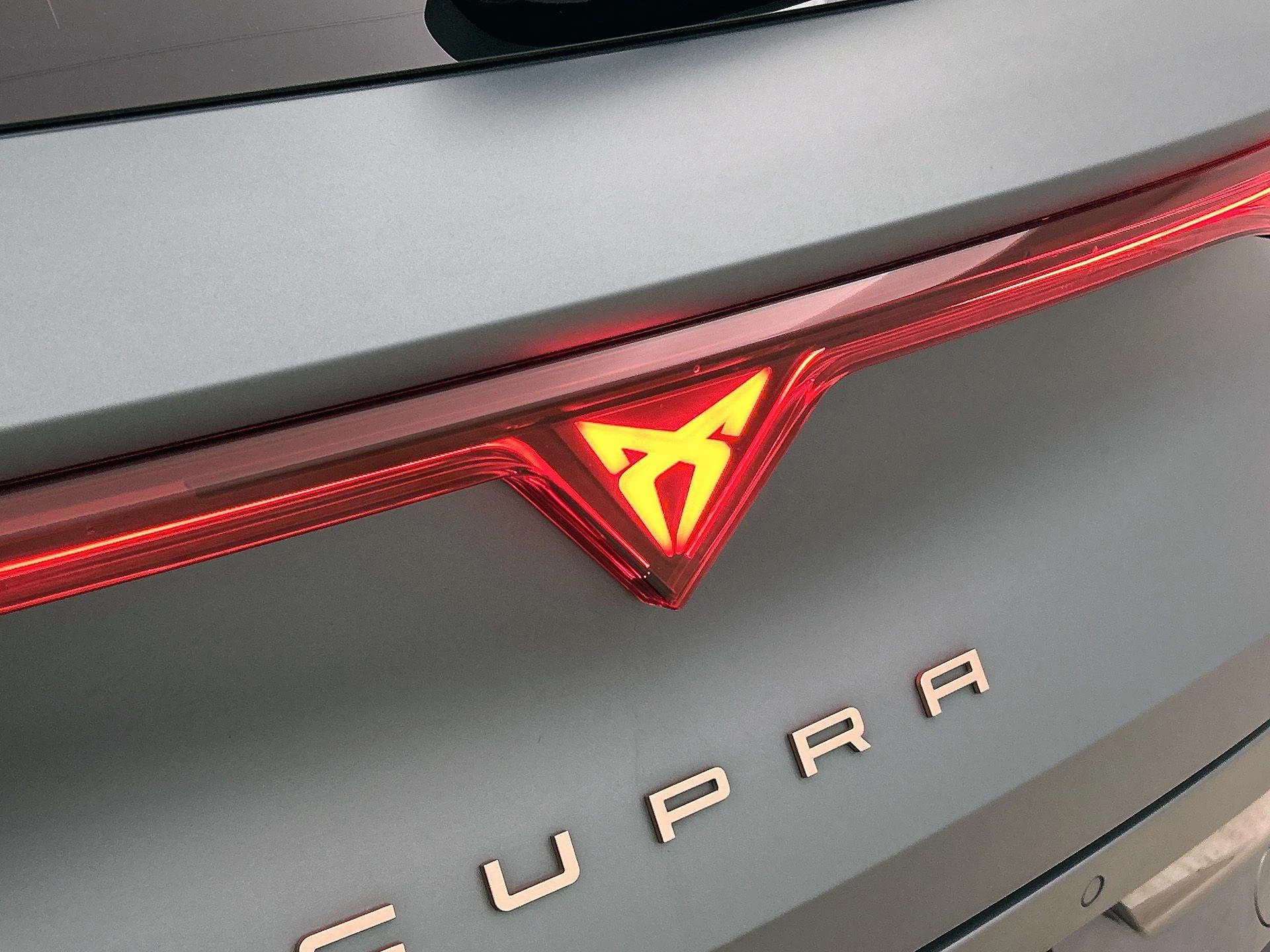 CUPRA Leon Sportstourer 1.5 TSI e-Hybrid VZ Extreme