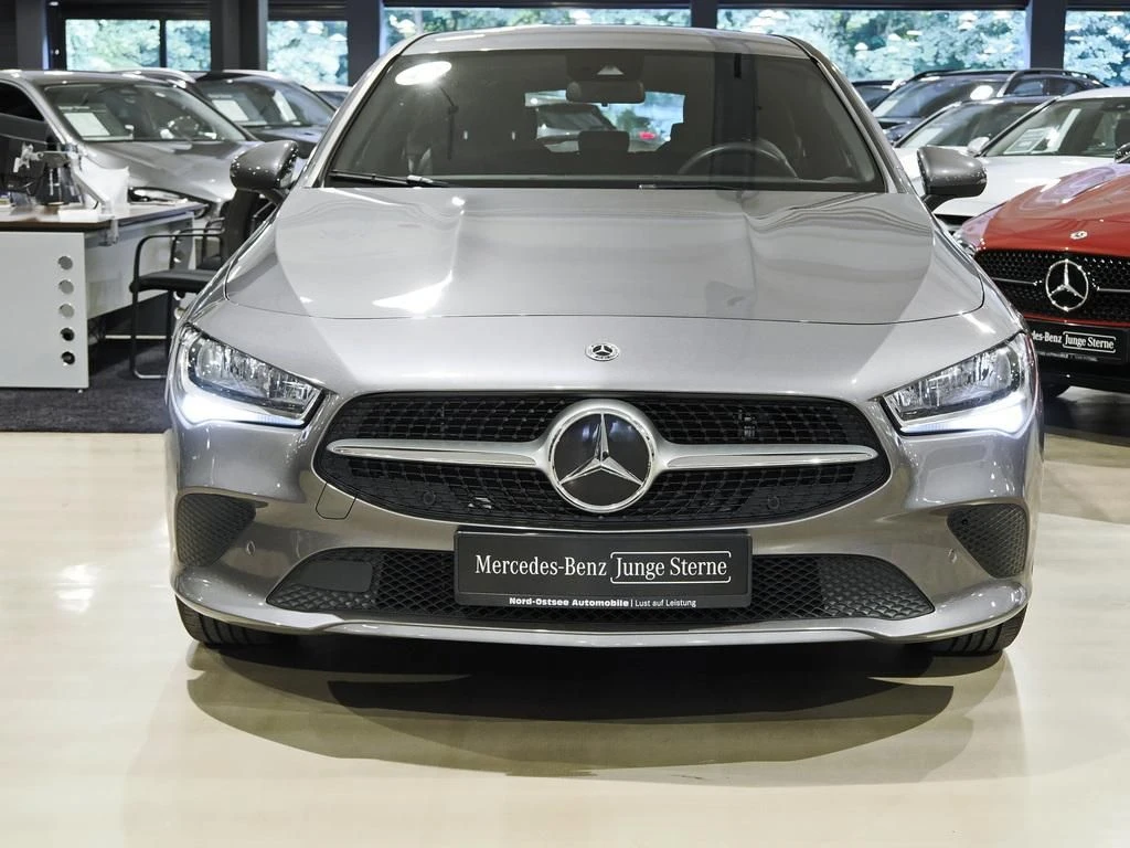 Mercedes-Benz-CLA 250 e-image-3