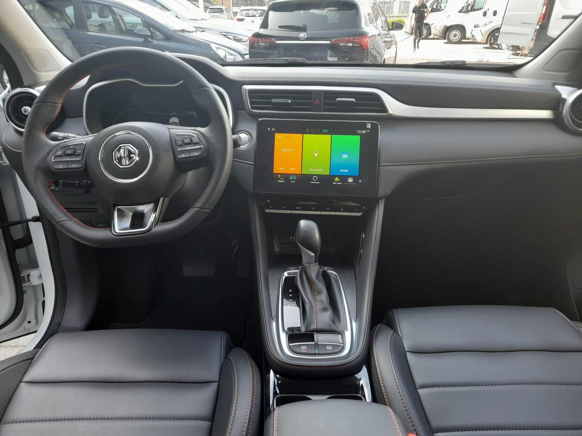 MG ZS Luxury