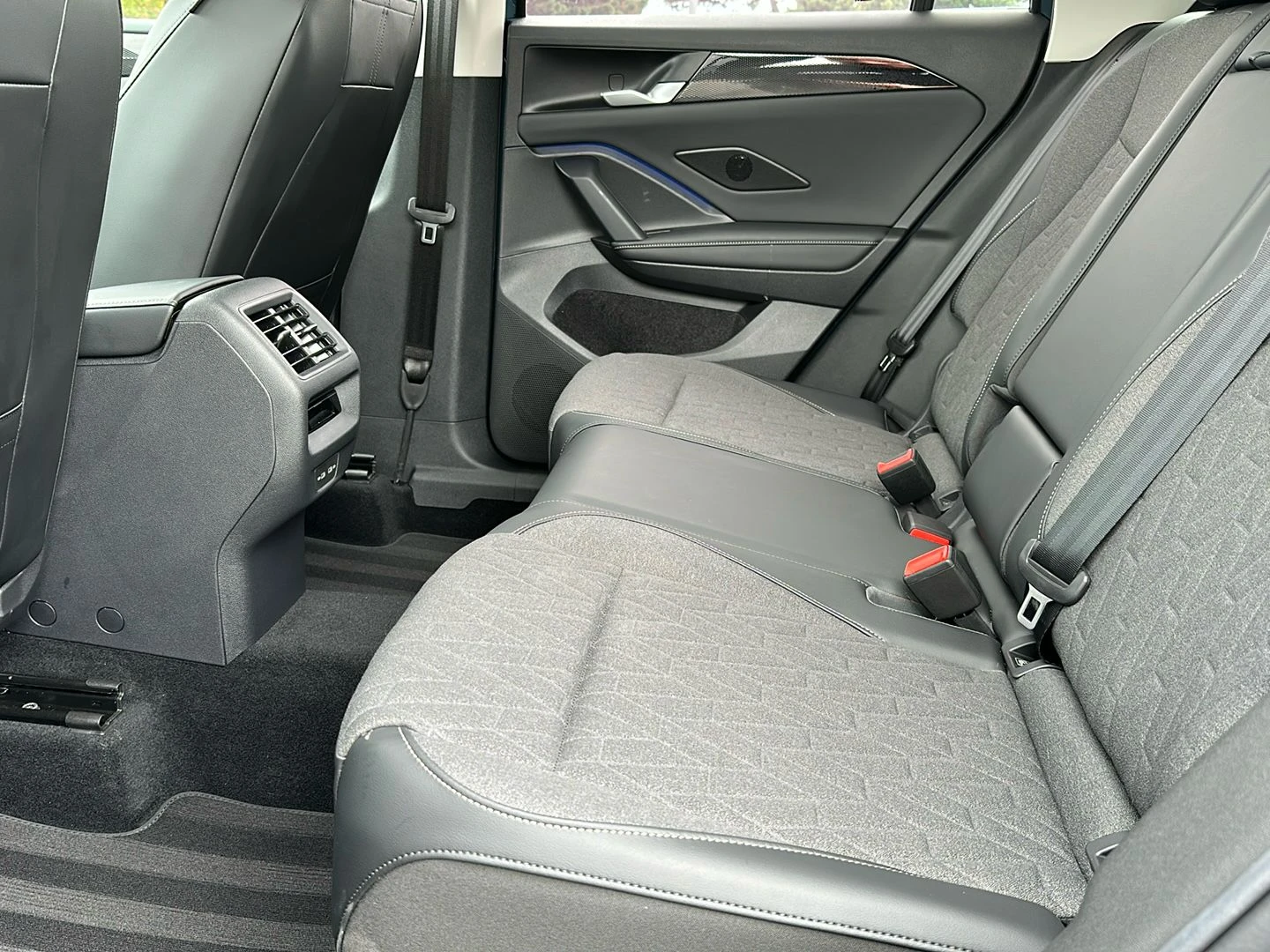 Volkswagen-Tiguan-image-6
