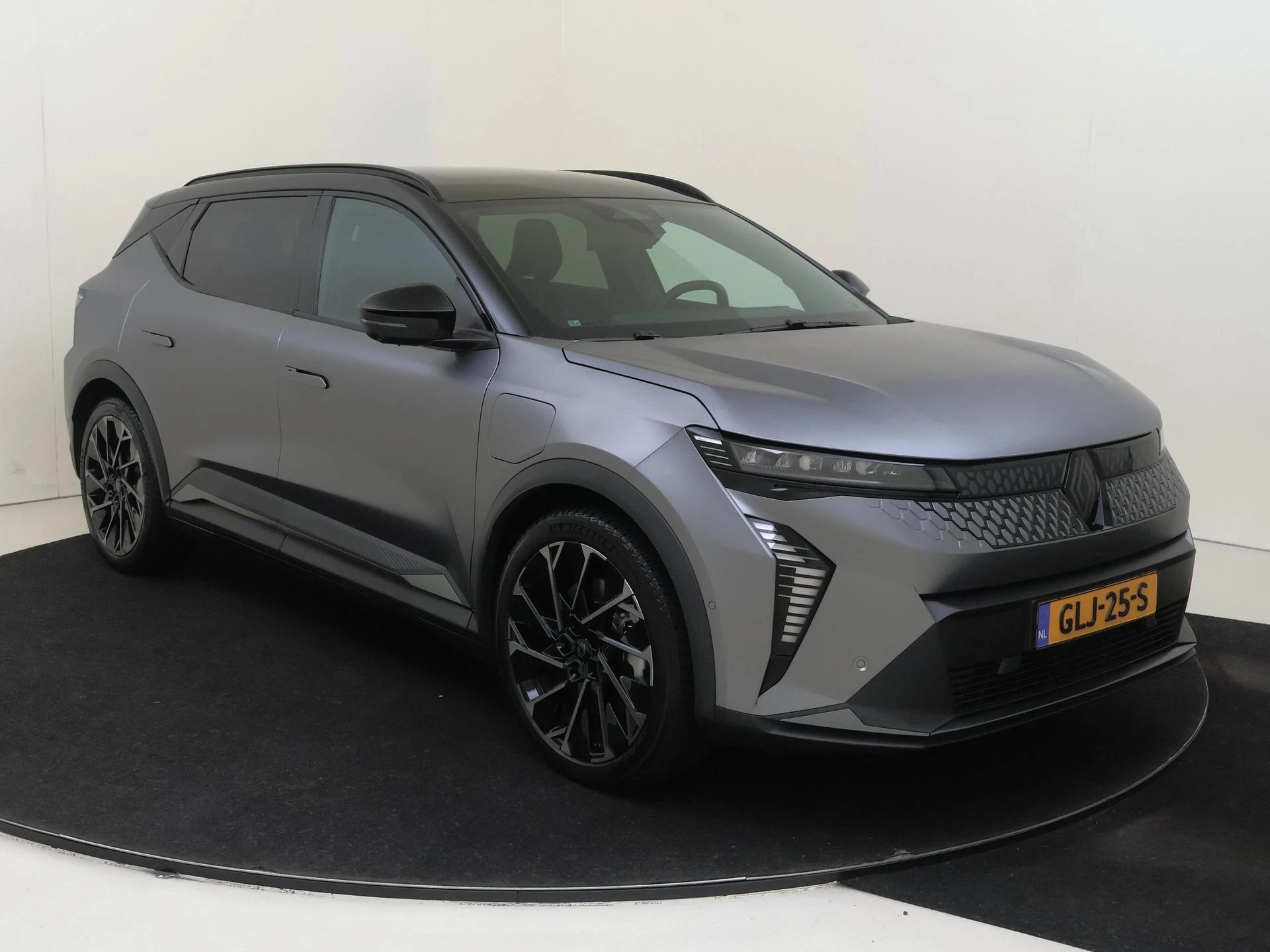 Renault-Scénic-image-1