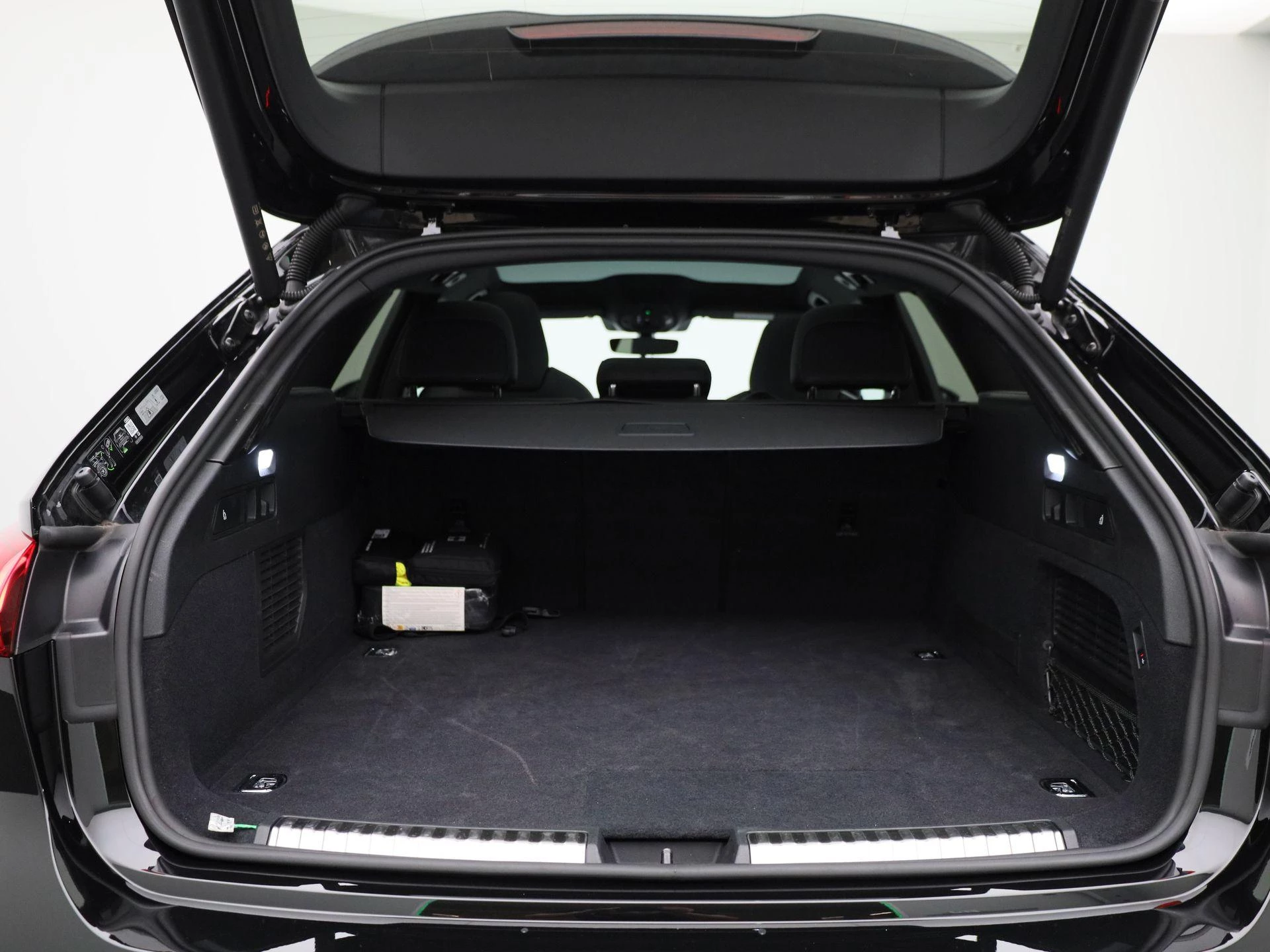 Audi A5 Avant 2.0 e-hybrid quattro S edition Competition