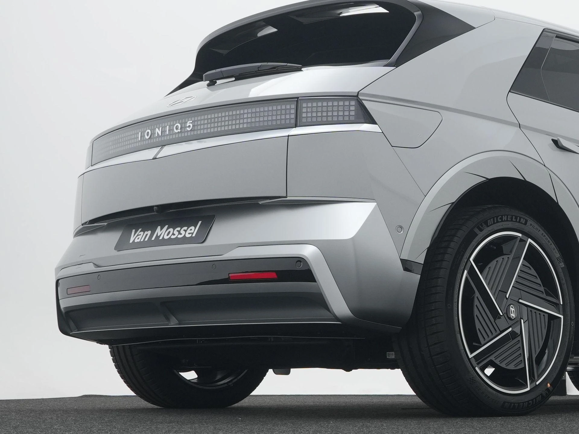 Hyundai-IONIQ 5-image-59